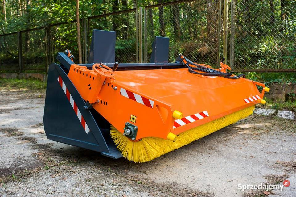 Zamiatarka szczotkowa do łyżki seria ZS 120 Końskie