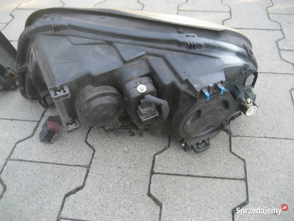 volvo xc90 lift 0710r lampa przednia prawa lewa Rakoniewice sprzedam