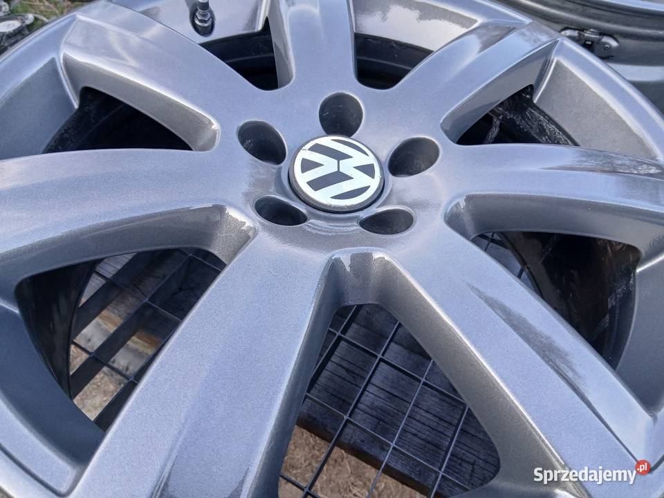 Kompleti 4 Felg Aluminiowych 18 VW Passat B8 Samochodowe śląskie Częstochowa