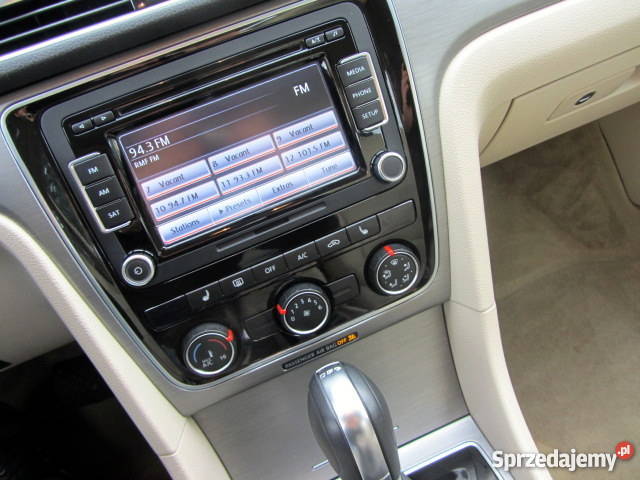 Sprzedam Volkswagen Passat B7 biały Passat mazowieckie Mława