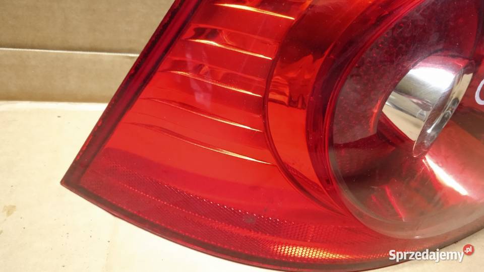 VW GOLF GT V HB LAMPA TYŁ LEWA Zbierkowo