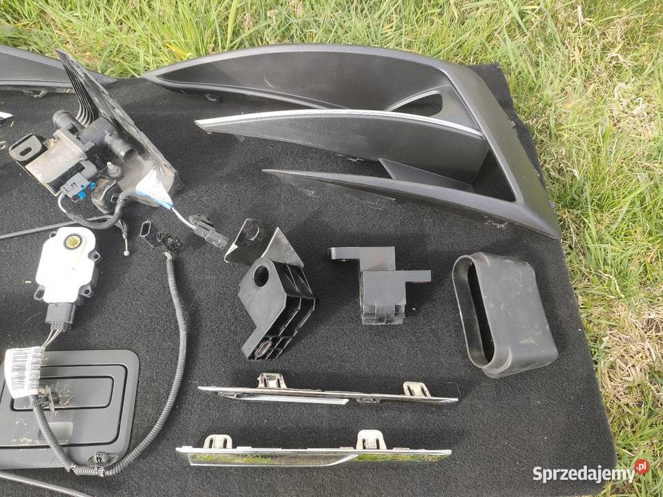 Błotniki czarne tegne części renault Megane 4 osobowe Piaseczno sprzedam