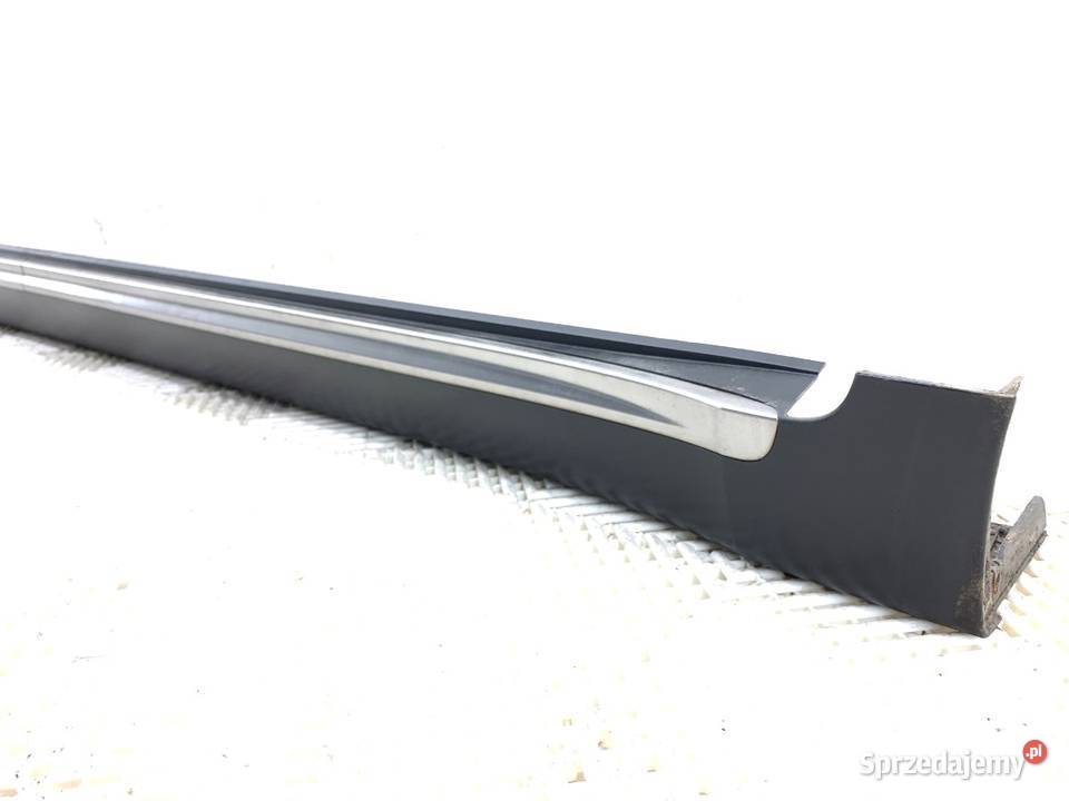 LISTWA PROGOWA PRAWY KIA SPORTAGE IV SUV True