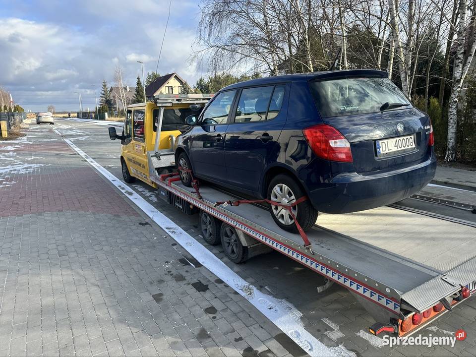 Holowanie Autolaweta pomoc drogowa 24h Tanio Żórawina