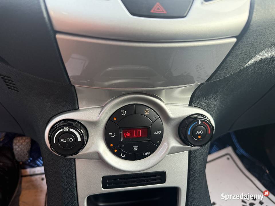Ekonomiczny Ford Fiesta Klimatronic bluetooth Rzeszów