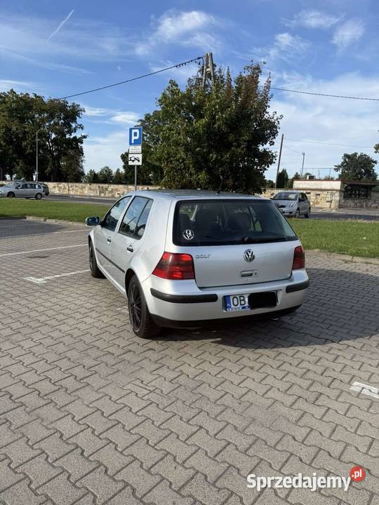 Sprzedam samochód w stanie Brzeg