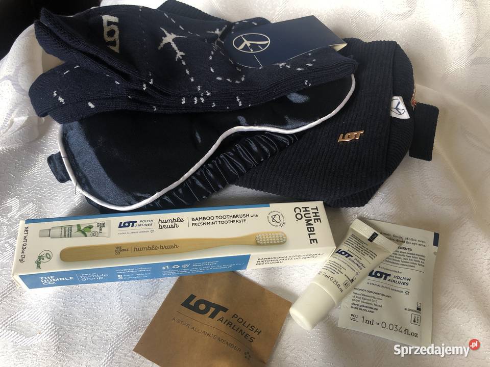 limitowana saszetka na podróż logo LOT wygodna Zegrze