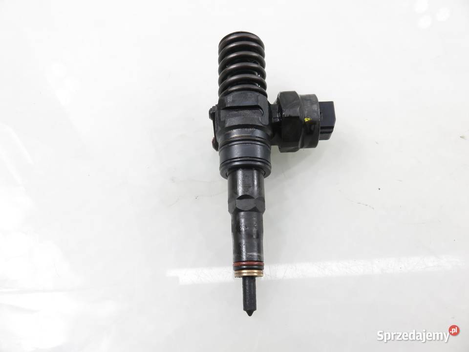 POMPOWTRYSKIWACZ VW PASSAT B5 19 TDI 038130073F osobowe