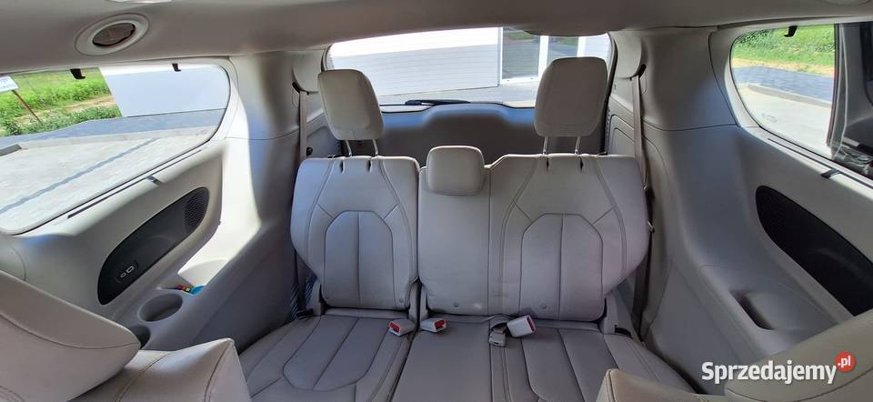 Chrysler Pacifica hybryd Plugin 2021 zar w 264KM Radzymin sprzedam