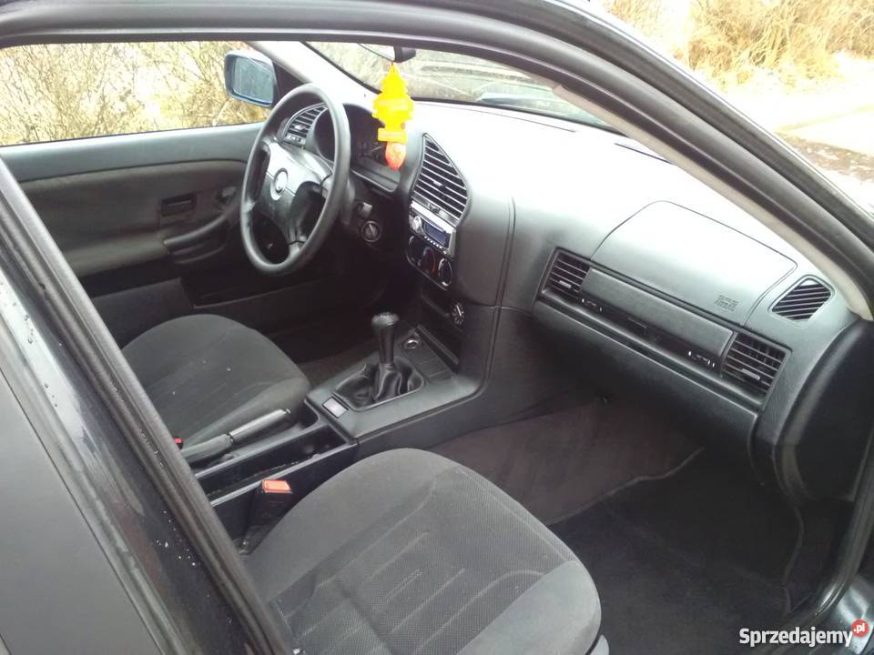 BMW E36 318 Diesel Sedan Czarny Nowe OC aluminiowe felgi pomorskie Malbork