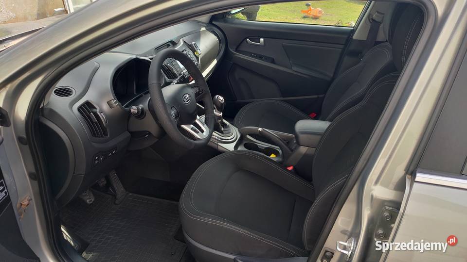 KIA SPORTAGE lll 17 CRDI 2010r Salon