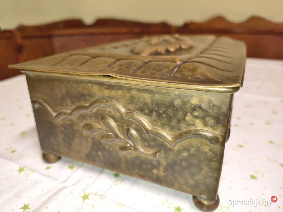 Piękne stare pudełko Chorzew