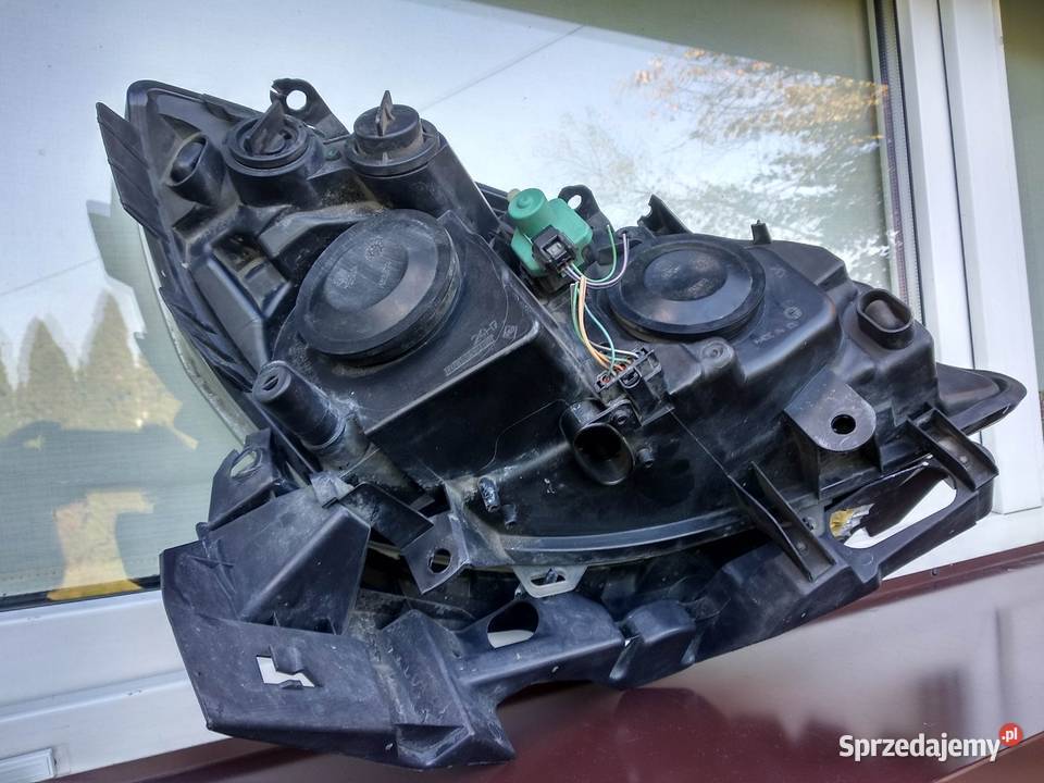 Renault Scenic 2 II LIFT FL lampa przednia lewa Sieradz