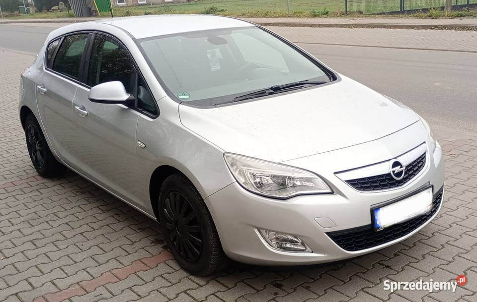 Opel Astra J automat benzyna super stan Brodnica