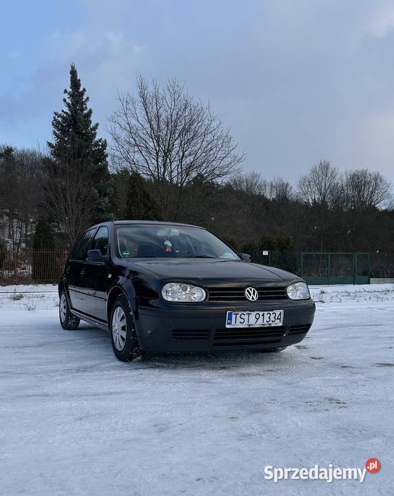Golf 4 14 benzyna w idealnym stanie Bór Kunowski