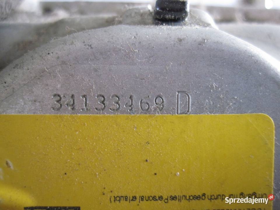 RENAULT TRAFIC III 15r pas bezpieczeństwa prawy