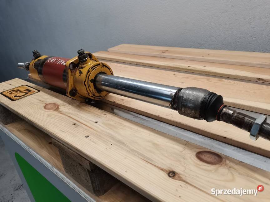 CAT TH 82 Siłownik skrętu Pozostałe wielkopolskie Wilkowo