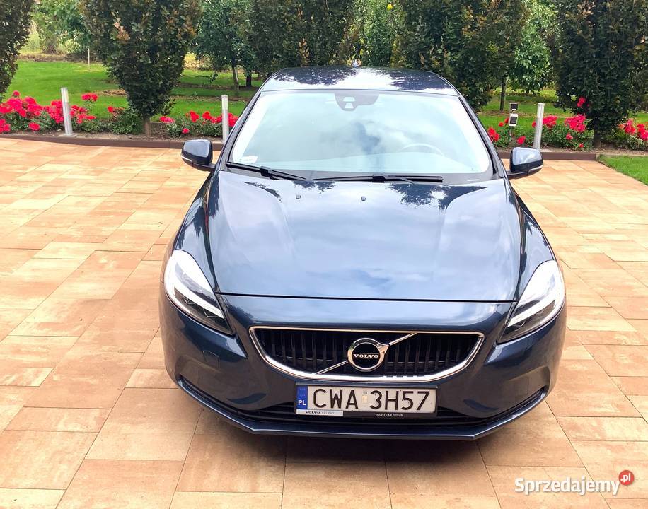 Volvo V40 D2 Momentum 2017 r Ryńsk