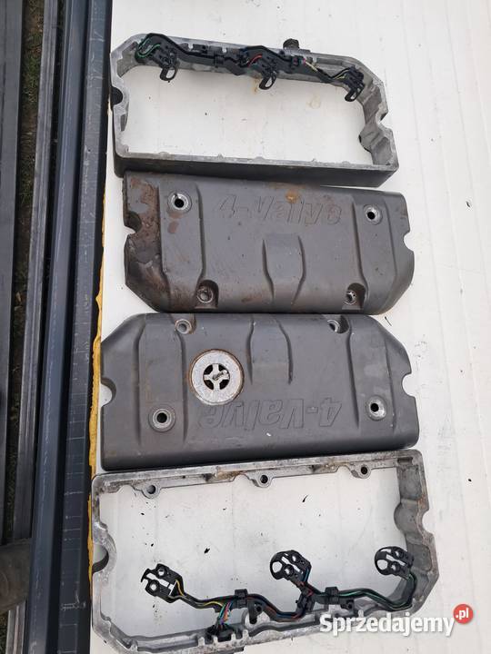 massey ferguson 7720 valtra pokrywa zaworów Jarocin