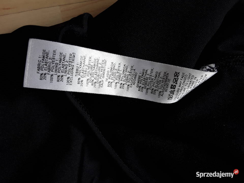 Strój jednoczęściowy marszczony r32 sprzedam