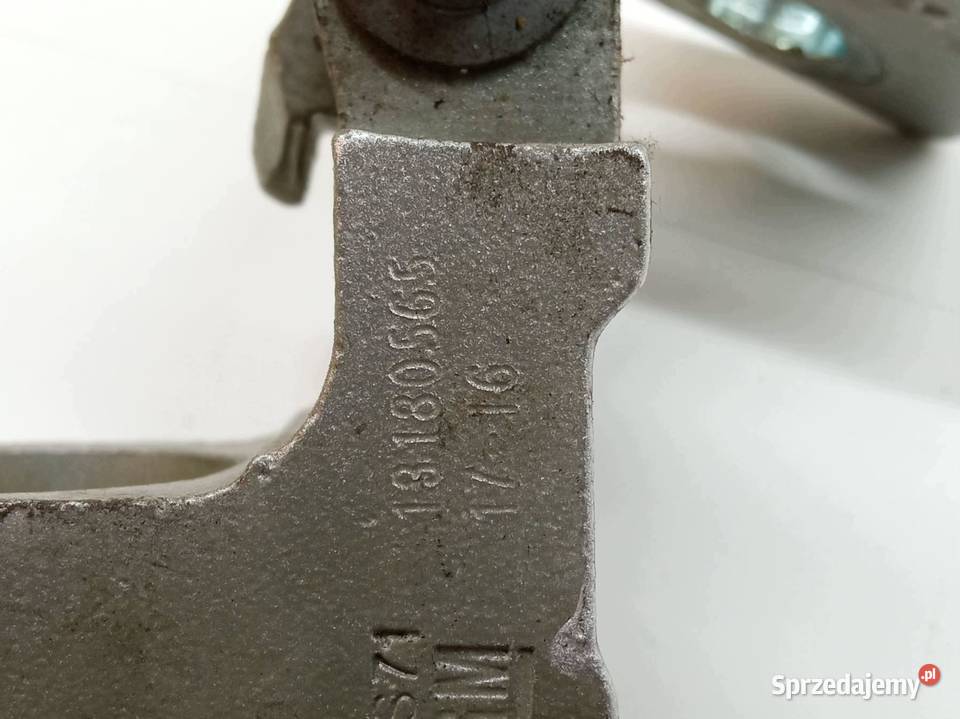 ZAWIAS DRZWI LEWY PRZÓD 13180565 Opel Corsa V Zawiasy, bolce i prowadnice