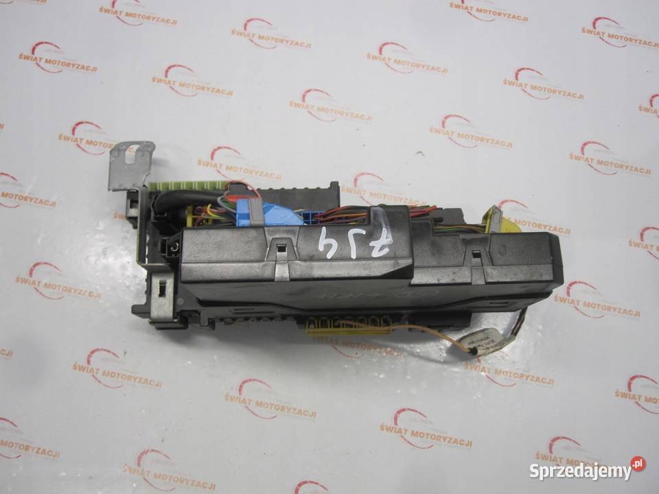 MERCEDES W204 07r skrzynka bezpieczników moduł Kielce