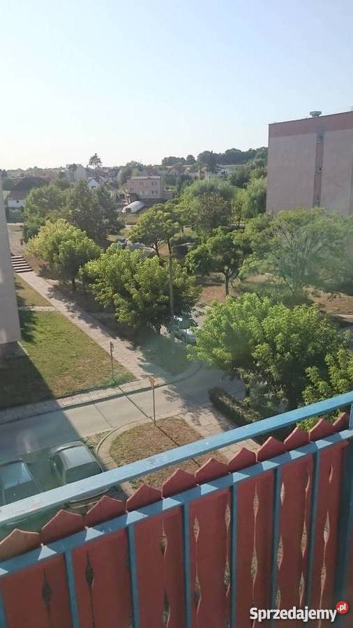 Sprzedam w pełni umeblowane mieszkanie miejsce parkingowe Racibórz