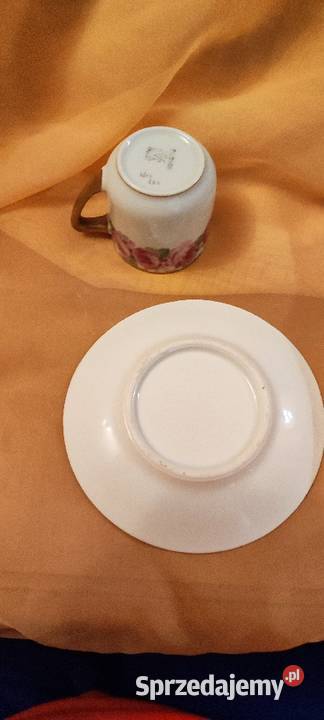 Filiżanka mokka róże złoto porcelana Antyki, Sztuka, Kolekcje