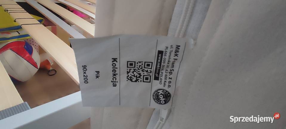 Sprzedam łóżko metalowe białe Ślesin