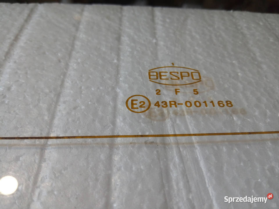 Tylna szyba 1995 r do Polonez Caro Płońsk