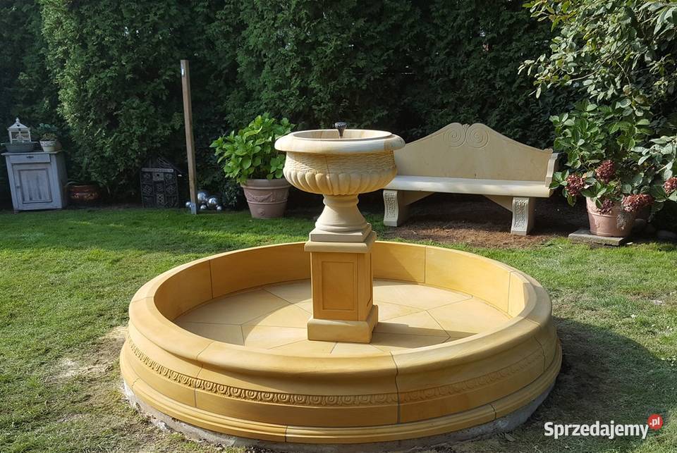 Stylowa fontanna ogrodowa razem z dnem Kamienna Góra