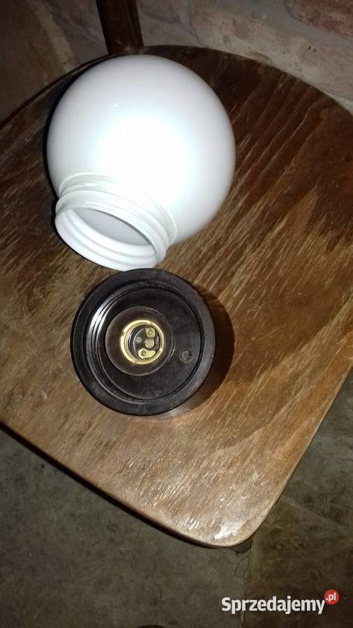 retro lampa małe jajeczko mleczne szkło Lubań