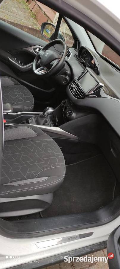 Peugeot 2008 z 2017r 12 benzyna 108 stan zamiana Sianów sprzedam