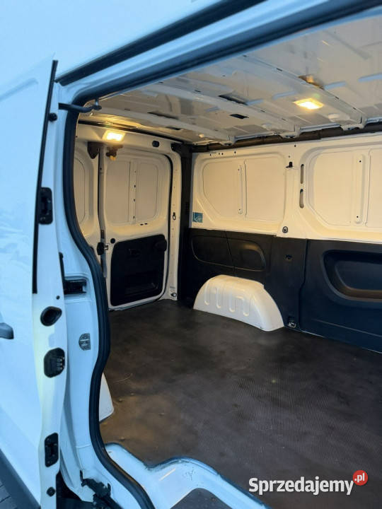 Renault Trafic 20dci 145 L1H1Bezwypadkowy wersja elektryczne szyby Radom