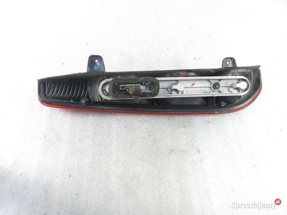 LAMPA PRAWA TYLNA FORD FOCUS MK2 II Turnier