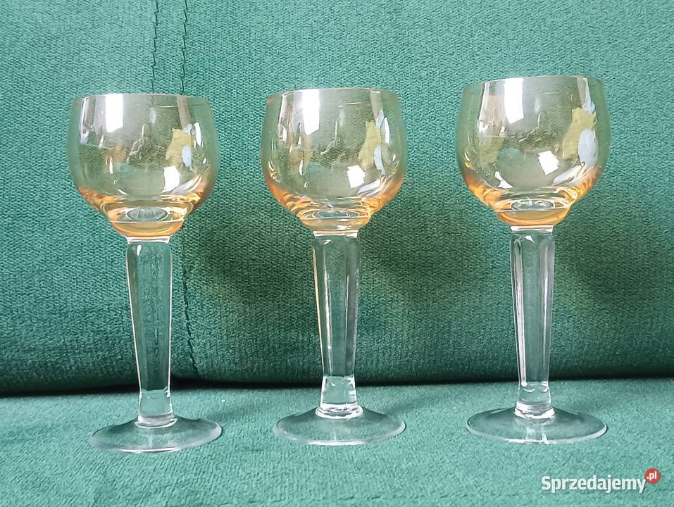 Zabytkowy kieliszek do likieru wina PRL Remery Zbylitowska Góra