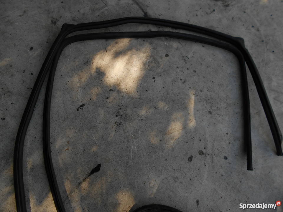 Uszczelki klapyszyb tylnych drzwi toyota land Piwniczna-Zdrój sprzedam