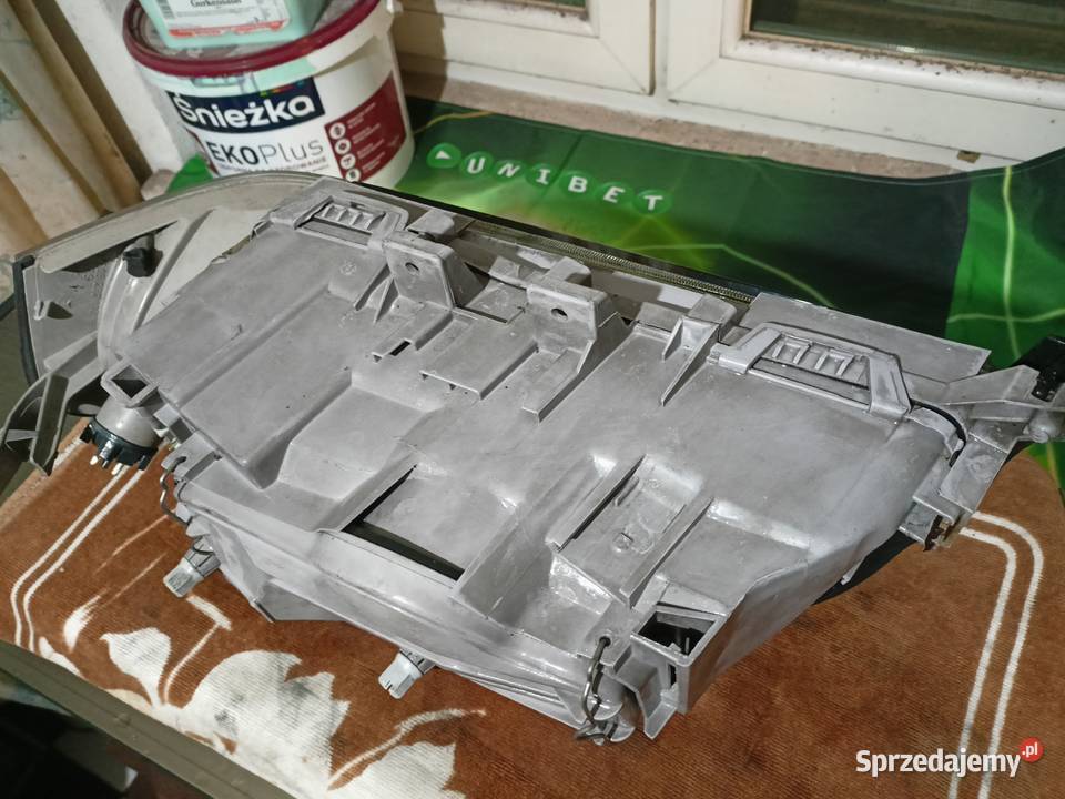 Mercedes W202 lampy przód prawa reflektor Skarżysko-Kamienna