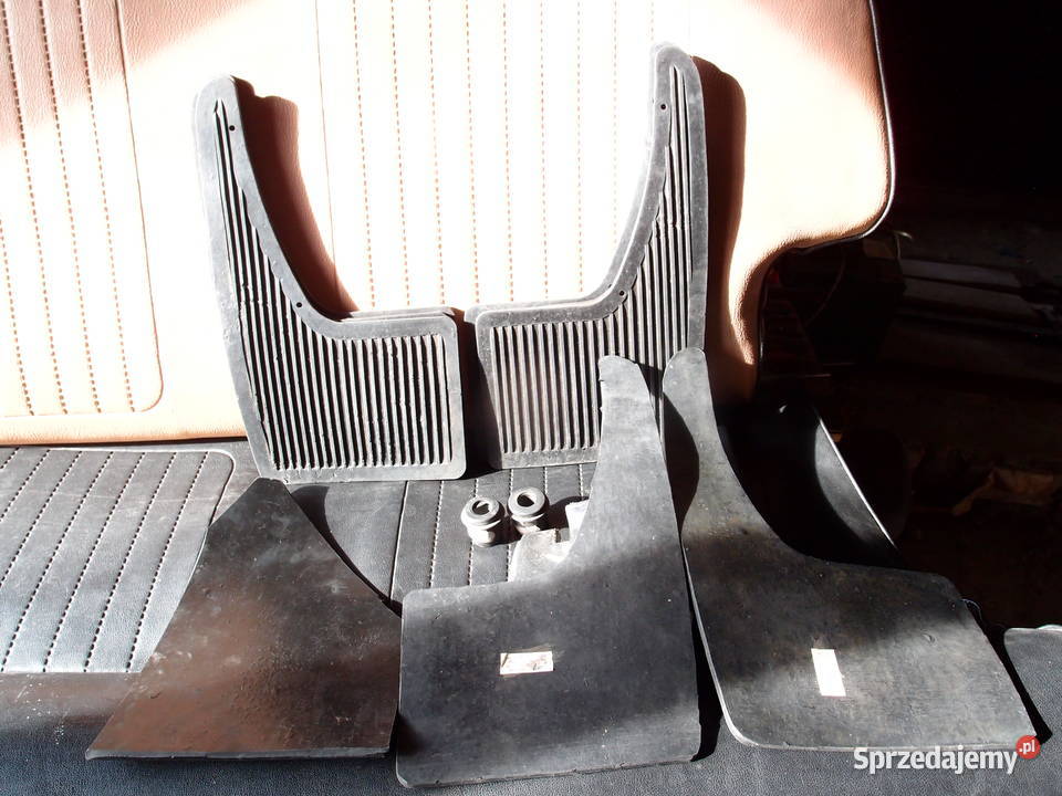 chlapacze Fiat 126p komplet lewy i prawy PRL