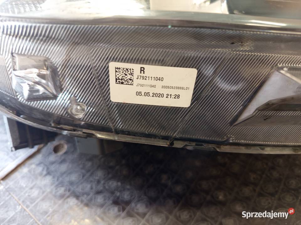 Reflektor prawy KIA CEED full LED orginal sprzedam