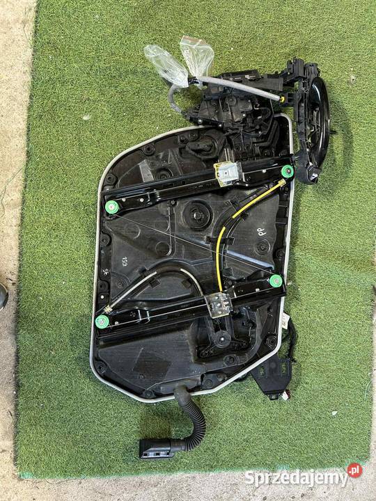 Kompletne poszycie drzwi prawy przód Mercedes Wierzchy Kluckie sprzedam