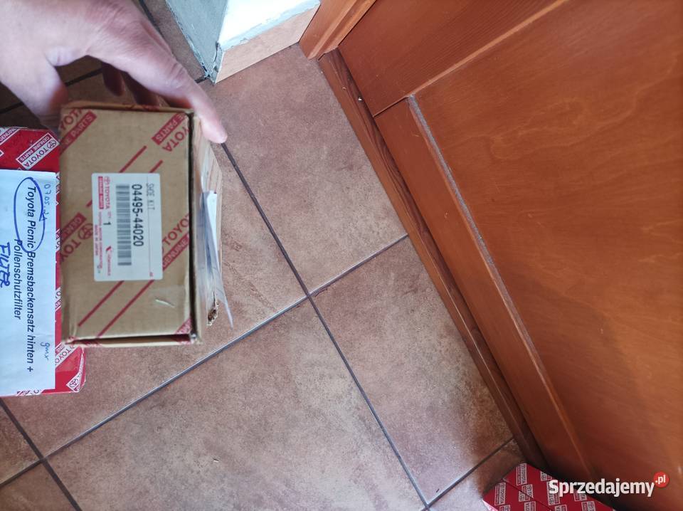 Toyota Picnic 09960401 kpl okładzin tył 2x filtr osobowe Lubartów