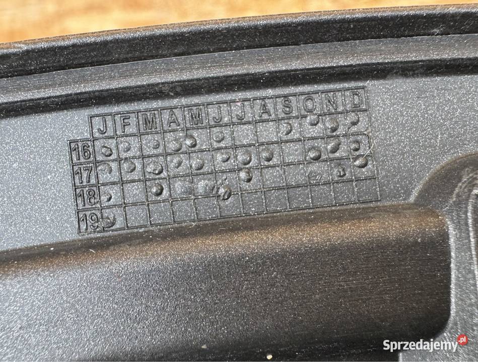 Listwa błotnika przód lewa lh ford kuga mk2 osobowe wielkopolskie