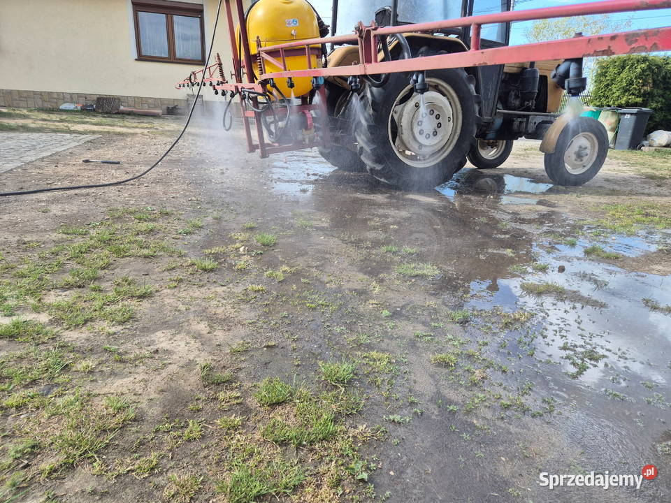 Opryskiwacz Dziekan P146 300 litrów 10 metrów Bucze
