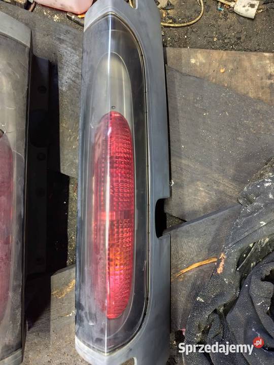 Lampa tył Trafic Vivaro mazowieckie Młodzieszyn