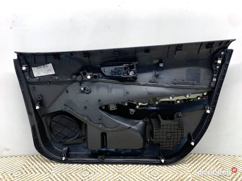 BOCZEK DRZWI LEWY PRZÓD TOYOTA COROLLA E21