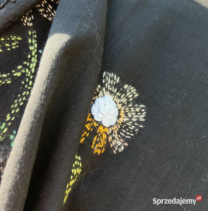 Duża chusta szal dupatta haftowana czarna Dla kobiet Szczecin