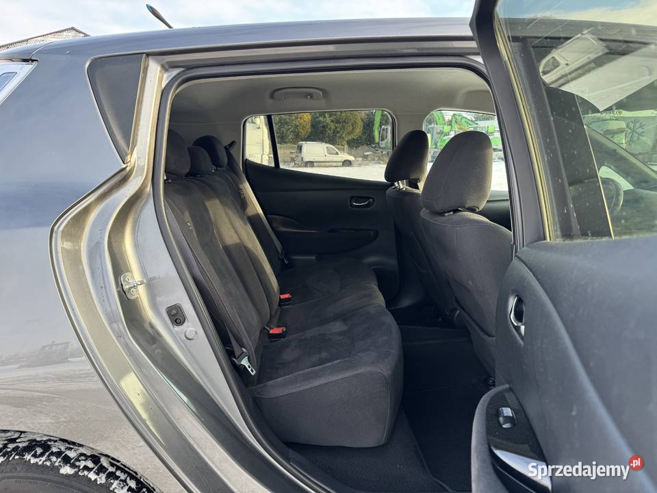 Nissan Leaf Bateria 30kWh Kamera Nawigacja światła do jazdy dziennej sprzedam