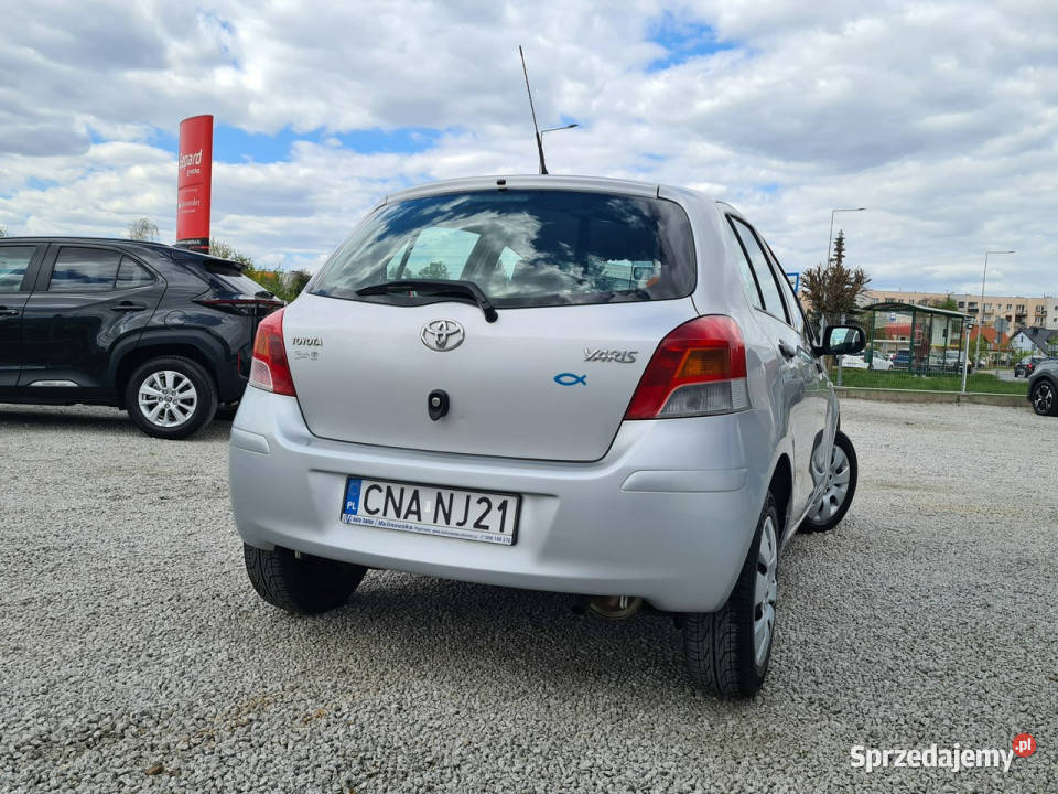 Toyota Yaris Klimatyzacja ElSzyby 5Drzwi Idealny Wągrowiec
