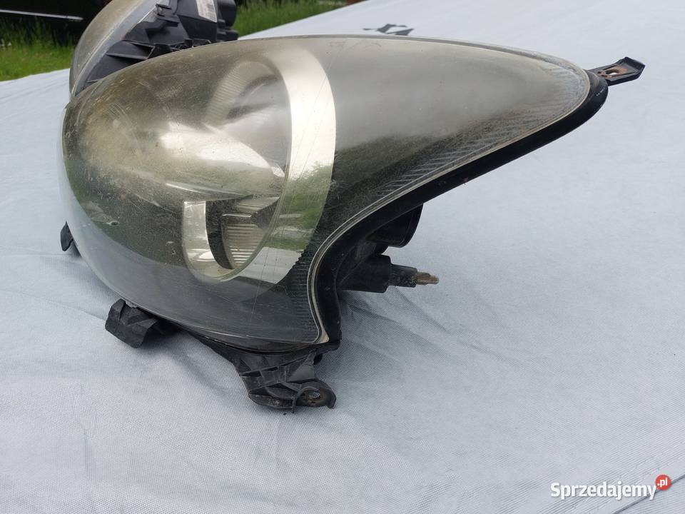 Lampy przod toyota aygo 200 zl kpl Sosnówka